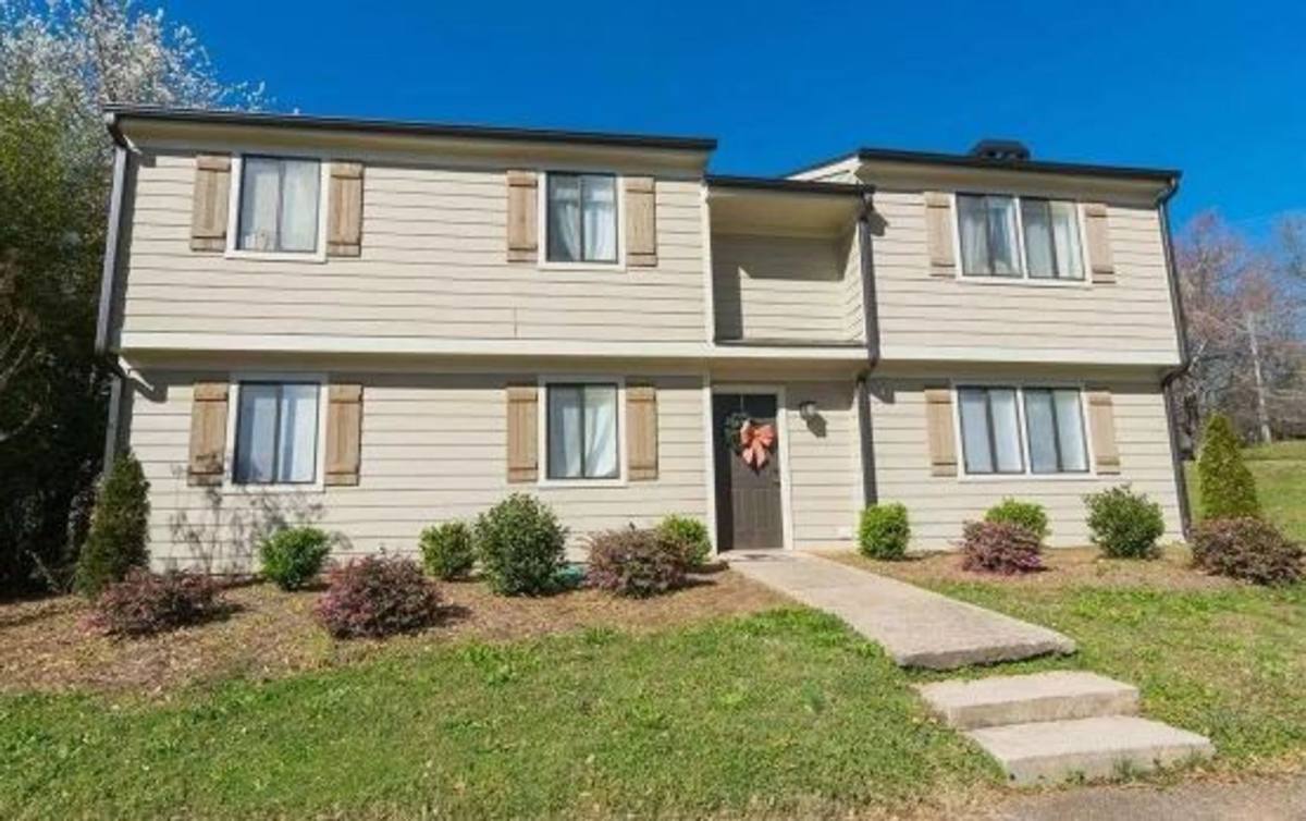 House for rent at 102 Welch Place, Athens, GA 30606