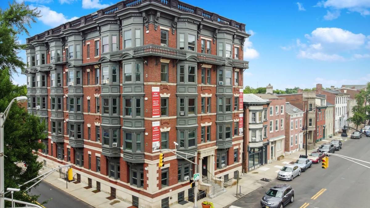 Apartment for rent at 202-204 E Hanover St, Trenton, NJ 08608