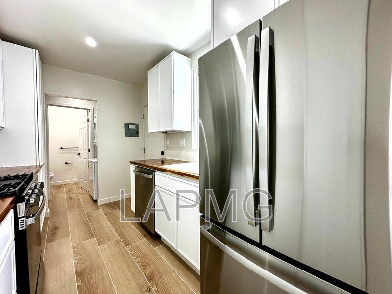 2304 N Frederic St, Burbank, CA 91504