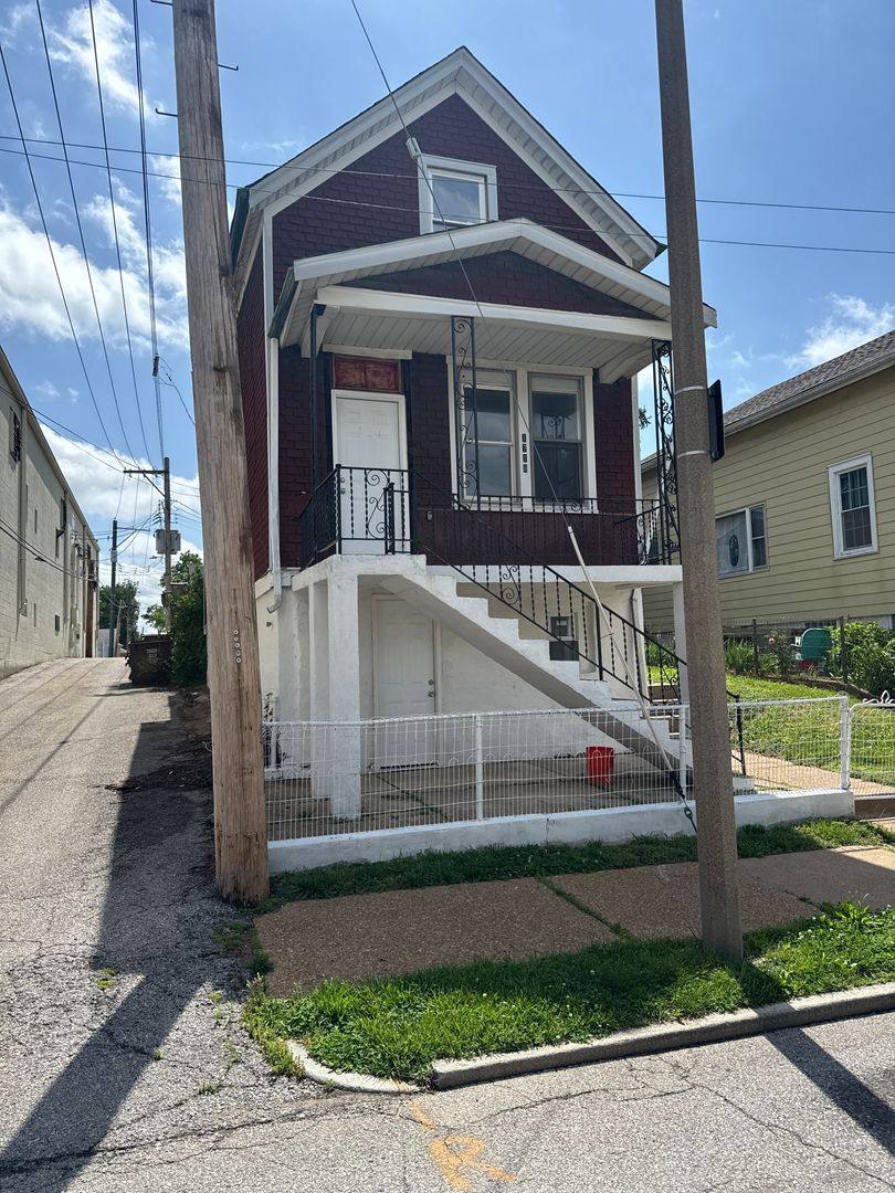 House for rent at 1718 Edwards St, Saint Louis, MO 63110
