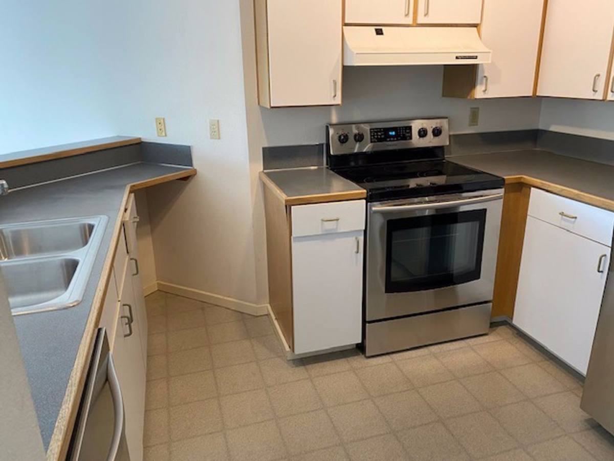 Apartment for rent at 255 4th Ave, Kirkland, WA 98033