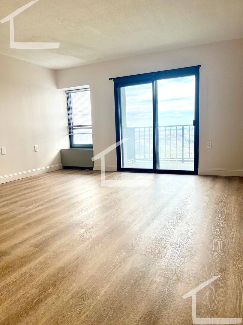 Apartment for rent at 272 Babcock St #5A, Boston, MA 02215