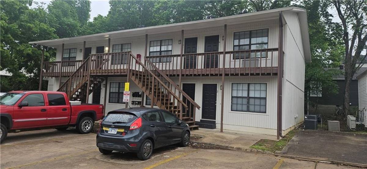 Apartment for rent at 628 N Whitham, Fayetteville, AR 72701