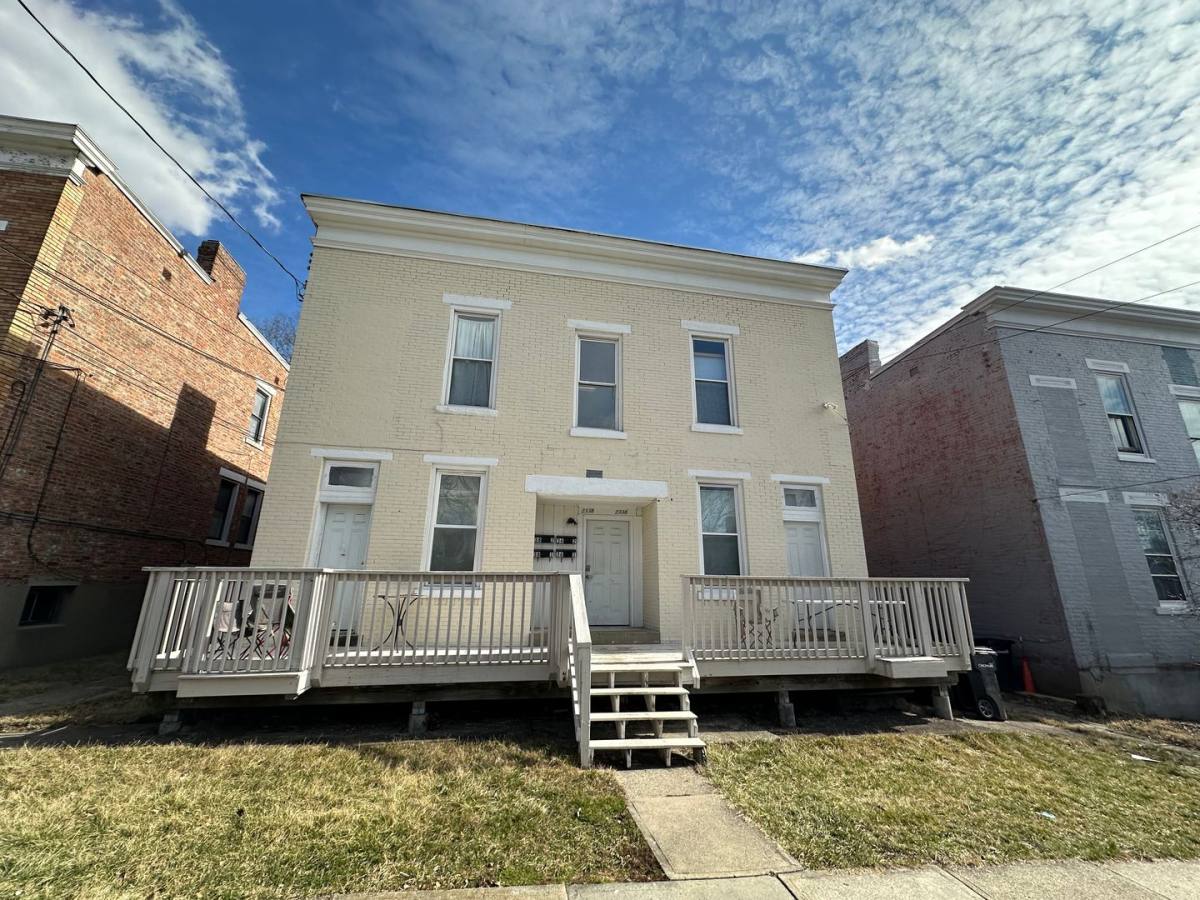 Apartment for rent at 2336 2338 Chickasaw, Cincinnati, OH 45219