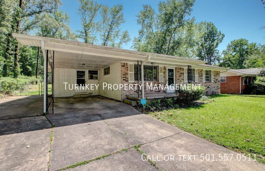 House for rent at 4415 Weymouth Dr, Little Rock, AR 72209