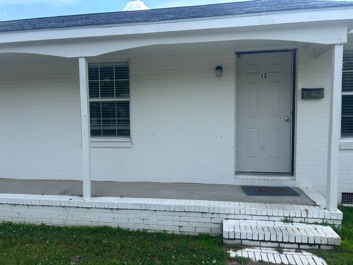 Apartment for rent at 208 Watson St, Thomson, GA 30824