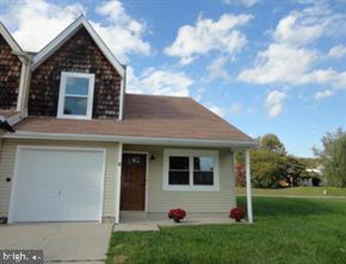 House for rent at 6 Wedgefield Court, New Castle, DE 19720