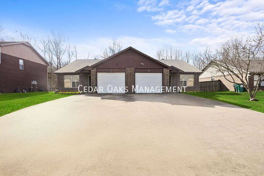 Apartment for rent at 2404 Sam St #A, Fayetteville, AR 72704