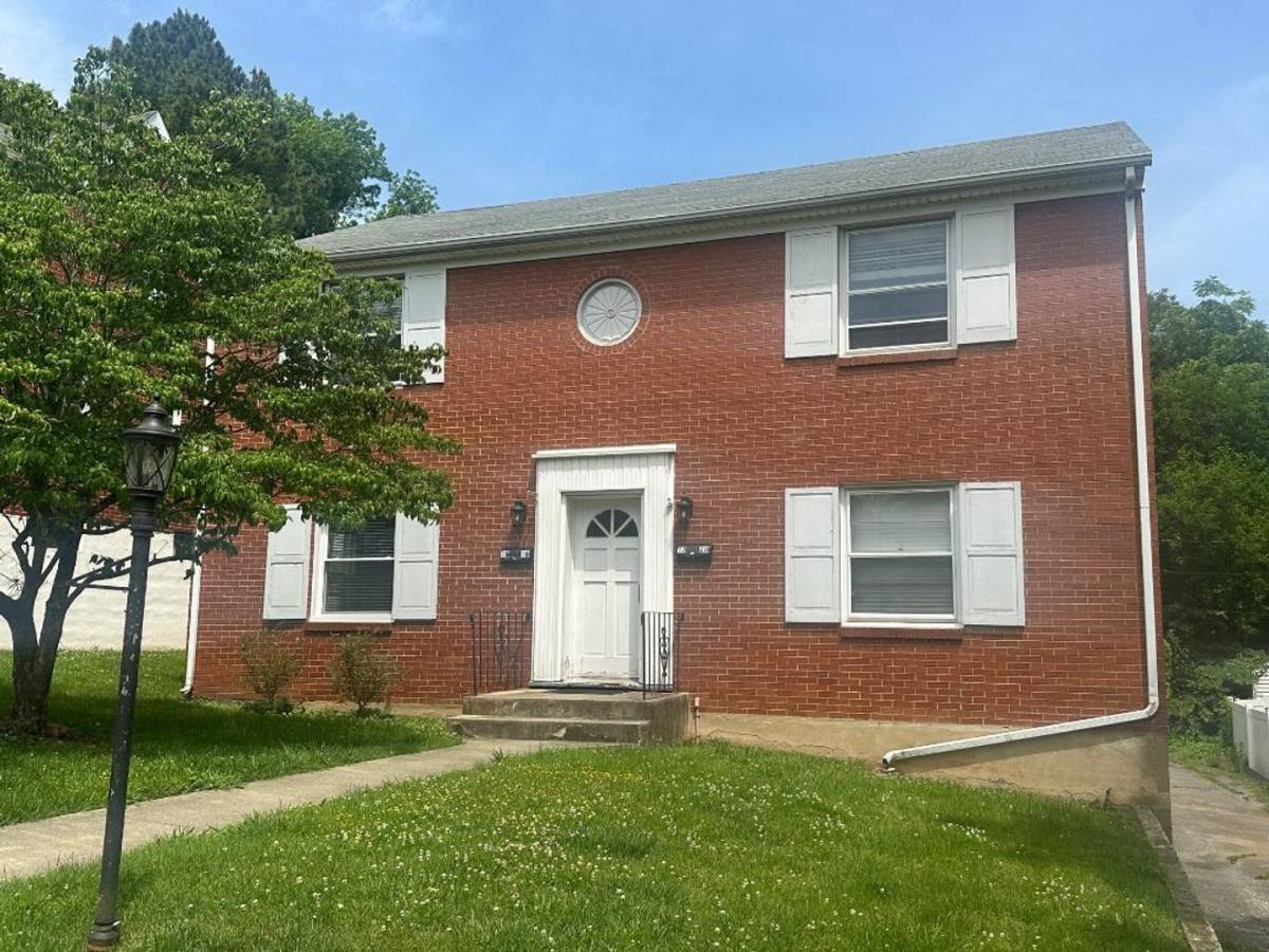 1918 Warrington Rd SW, Roanoke, VA 24015