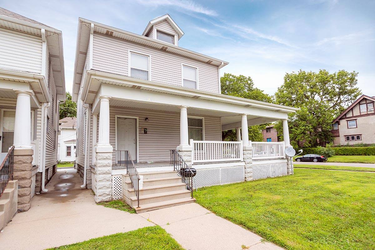 Apartment for rent at 1646 E St #2, Lincoln, NE 68508