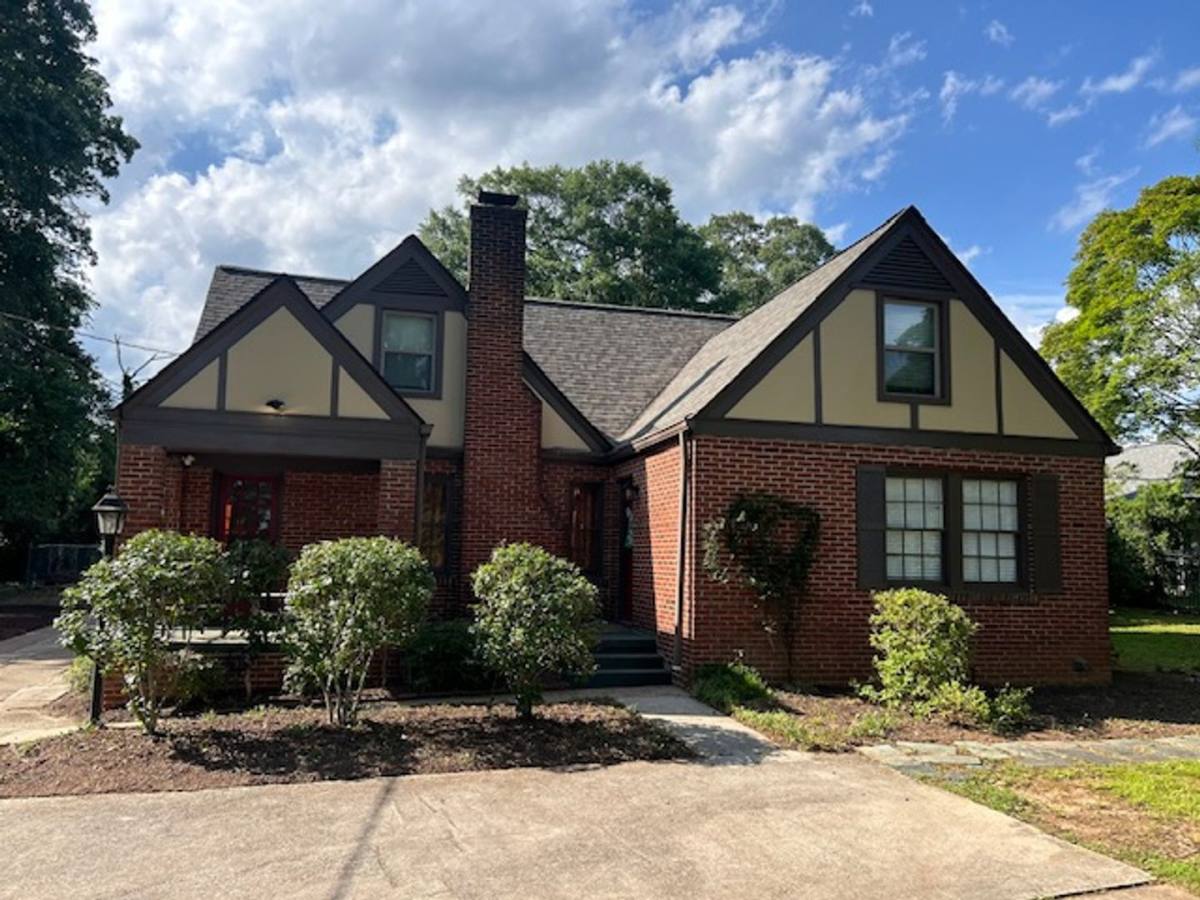 House for rent at 670 Ridgewood Ave, Gainesville, GA 30501