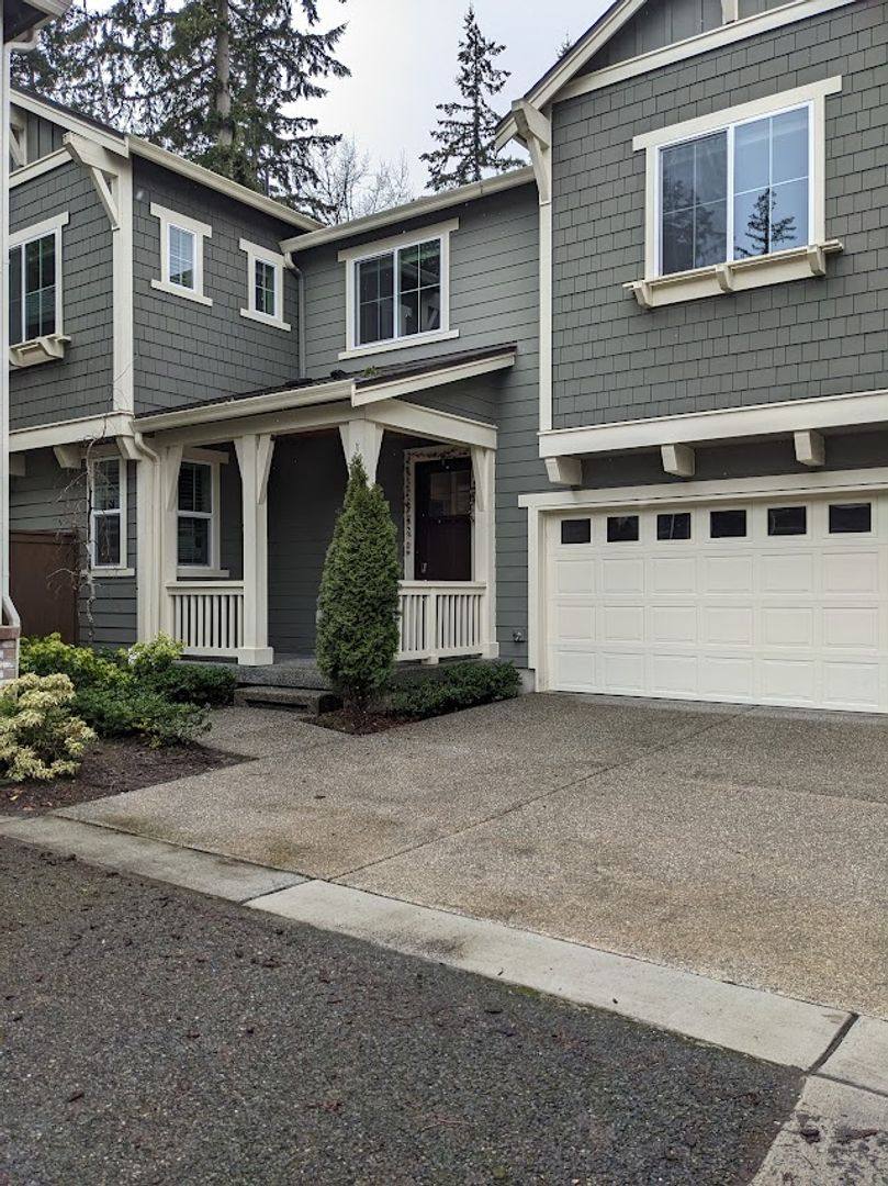 House for rent at 18716 44th Dr SE, Bothell, WA 98012