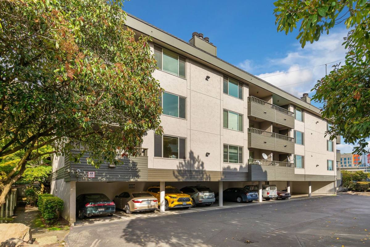 Apartment for rent at 2230 N 106th St #104, Seattle, WA 98133