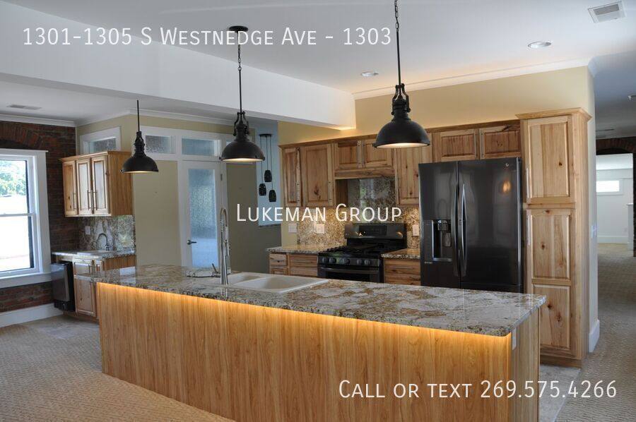 Apartment for rent at 1301-1305 S Westnedge Ave #1303, Kalamazoo, MI 49008