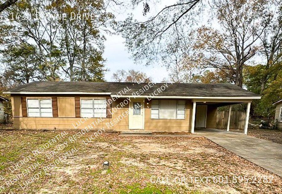House for rent at 1430 Dianne Dr, Jackson, MS 39204