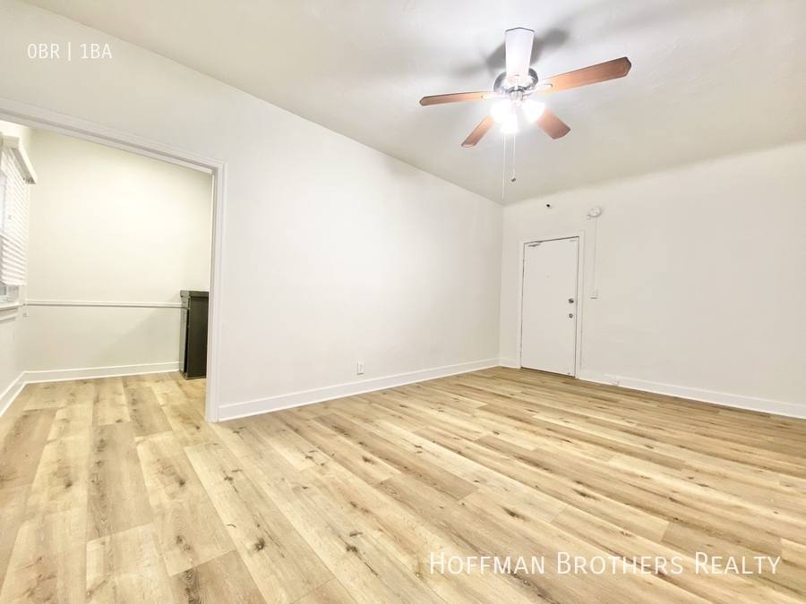 Apartment for rent at 454 S Catalina St #110, Los Angeles, CA 90020