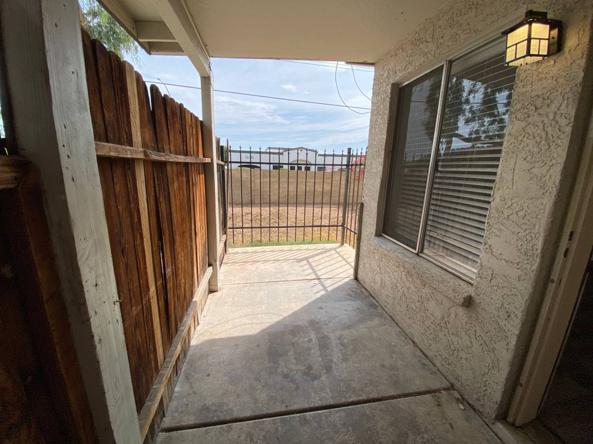 Townhouse for rent at 6243 & 6249 E Greenway Circle, Mesa, AZ 85205