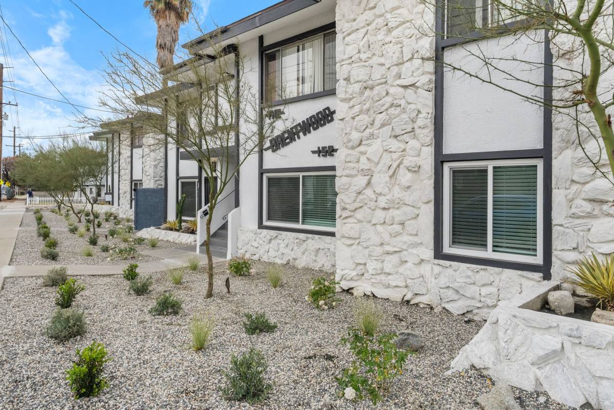 Apartment for rent at 150-152 E La Verne Ave, Pomona, CA 91767
