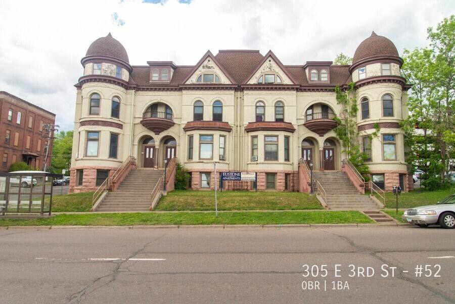 Townhouse for rent at 305 E 3rd St #52, Duluth, MN 55805