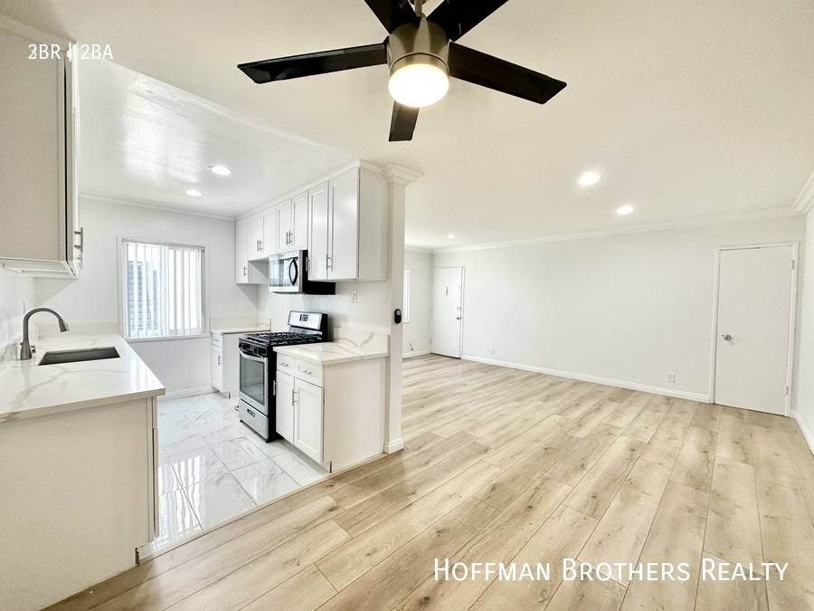 Apartment for rent at 6025 Whitsett Ave #6, North Hollywood, CA 91606