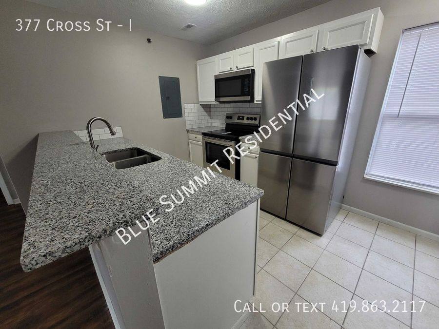 Apartment for rent at 377 Cross St #I, Akron, OH 44311