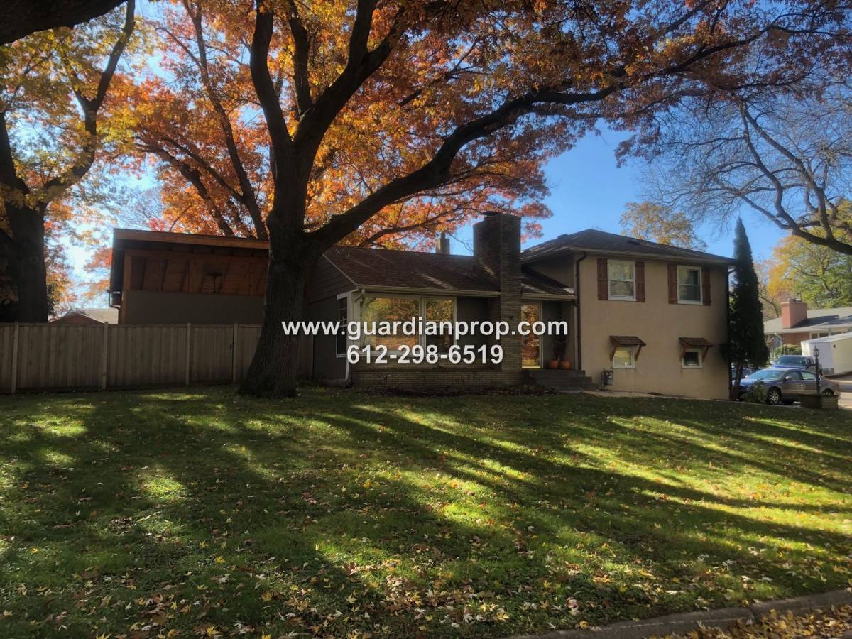 House for rent at 706 Roma Ave, Saint Paul, MN 55113