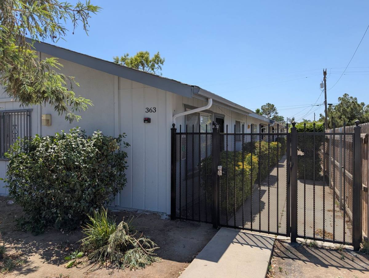 Apartment for rent at 363 N I St, Tulare, CA 93274