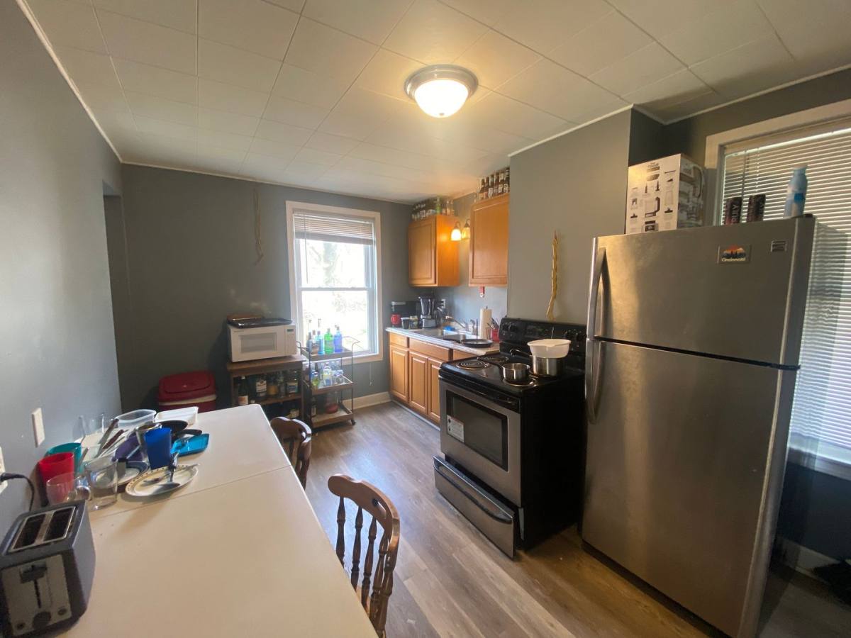 Apartment for rent at 156 Warner St, Cincinnati, OH 45219