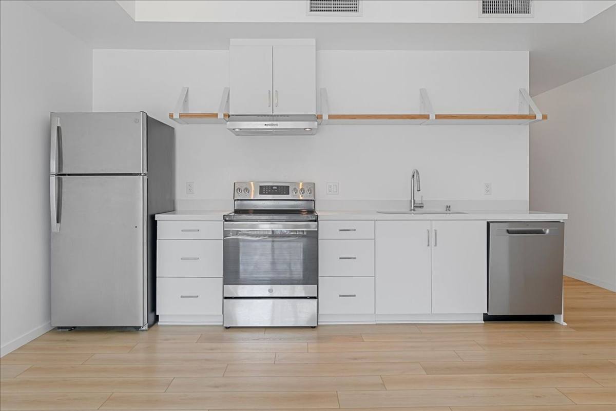 Apartment for rent at 636 N Juanita Ave #208, Los Angeles, CA 90004