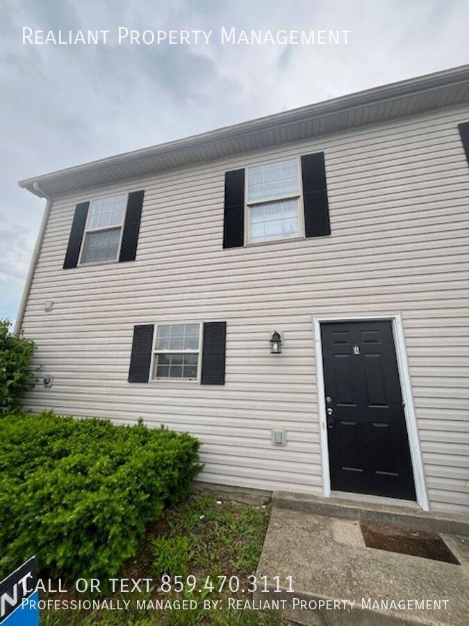 Apartment for rent at 921 Altamont Court #A, Versailles, KY 40383
