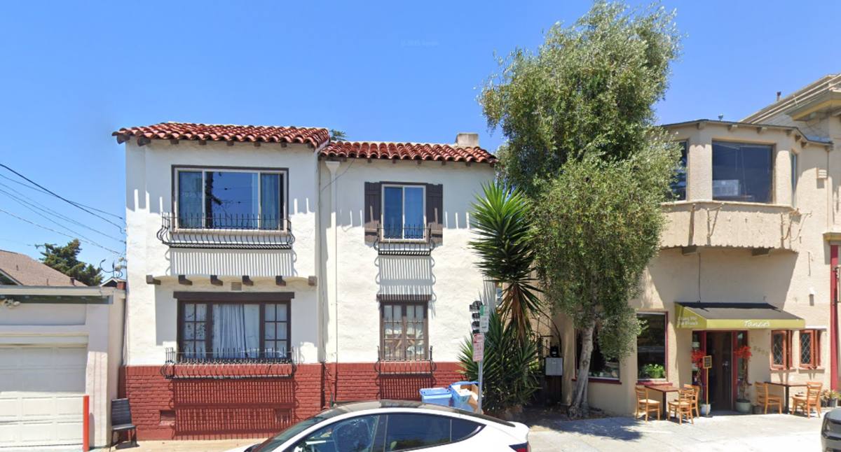 Apartment for rent at 1445A Dwight Way, Berkeley, CA 94702