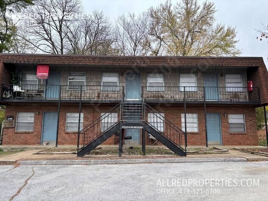 Apartment for rent at 525 S Duncan Ave #5, Fayetteville, AR 72701