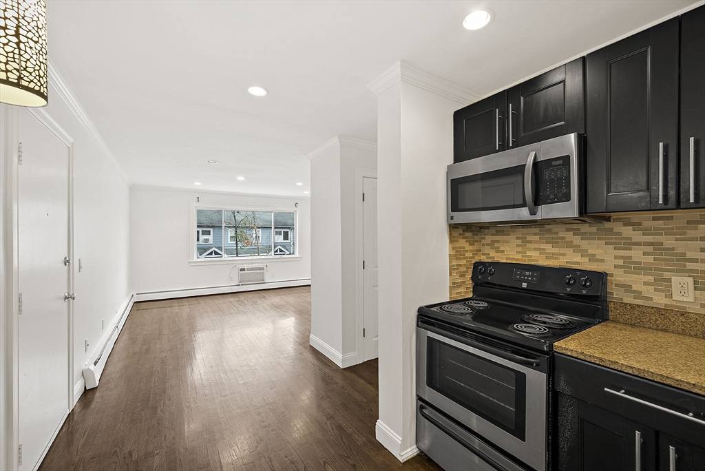 Apartment for rent at 71 Oxford Ave #3, Cambridge, MA 02138