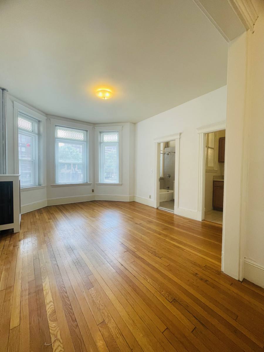 Apartment for rent at 11 Tetlow St #16, Boston, MA 02115