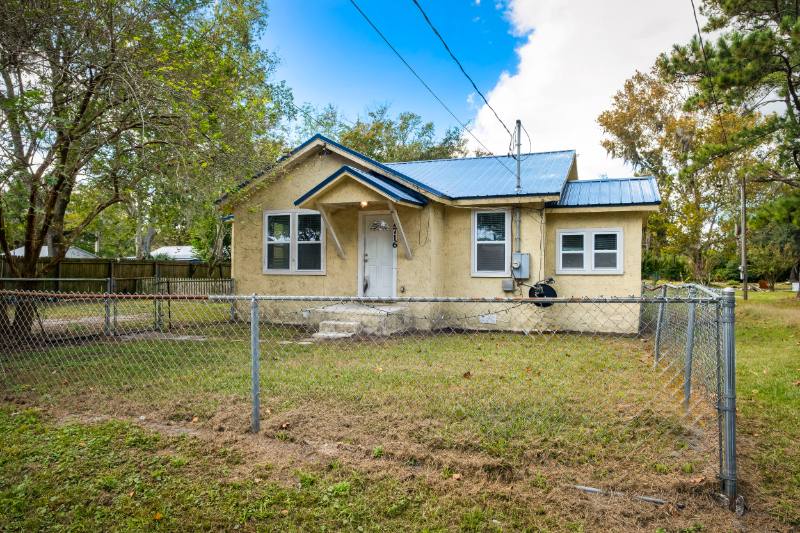 House for rent at 12716 Gilespie Ave, Jacksonville, FL 32218