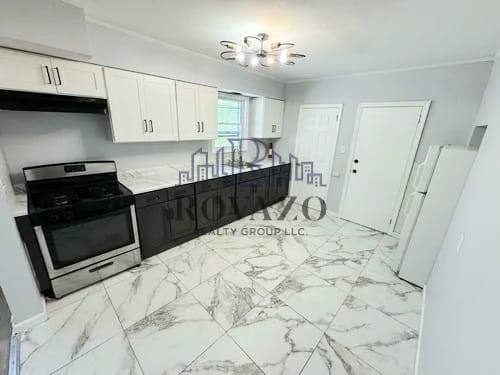 Apartment for rent at 180 Lincoln Place #2, Irvington, NJ 07111