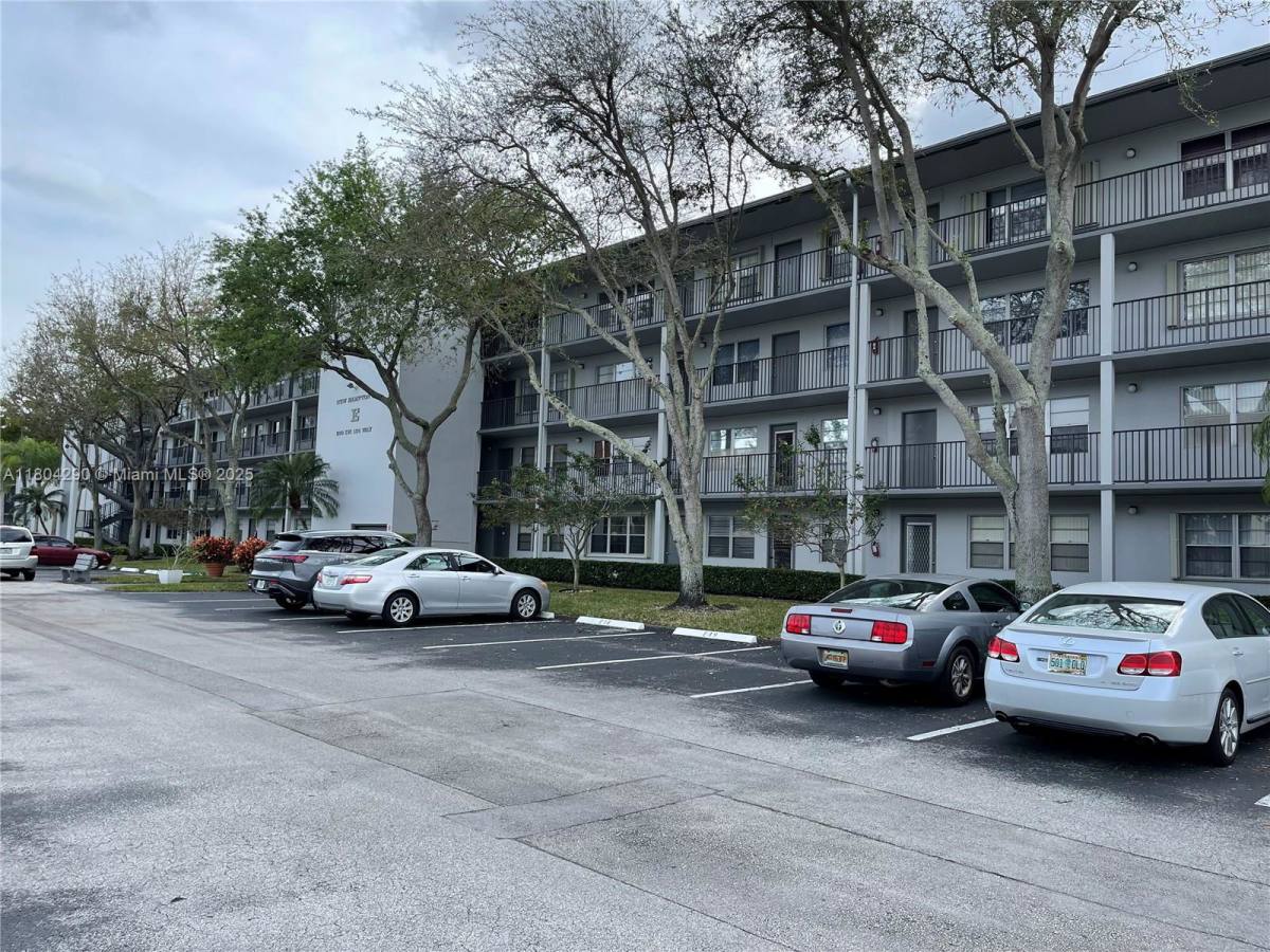 Apartment for rent at 300 SW 134th Way #209E, Hollywood, FL 33027
