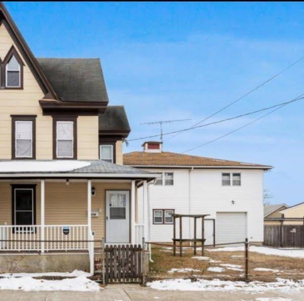 House for rent at 316 S 3rd St, Millville, NJ 08332