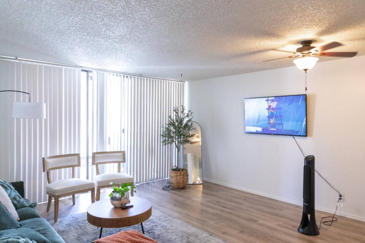 Apartment for rent at 1400 E Palm Canyon Dr #113, Palm Springs, CA 92264