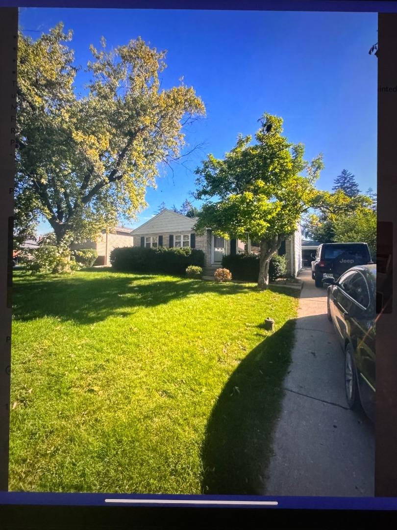 House for rent at 607 N Kenilworth Ave, Elmhurst, IL 60126