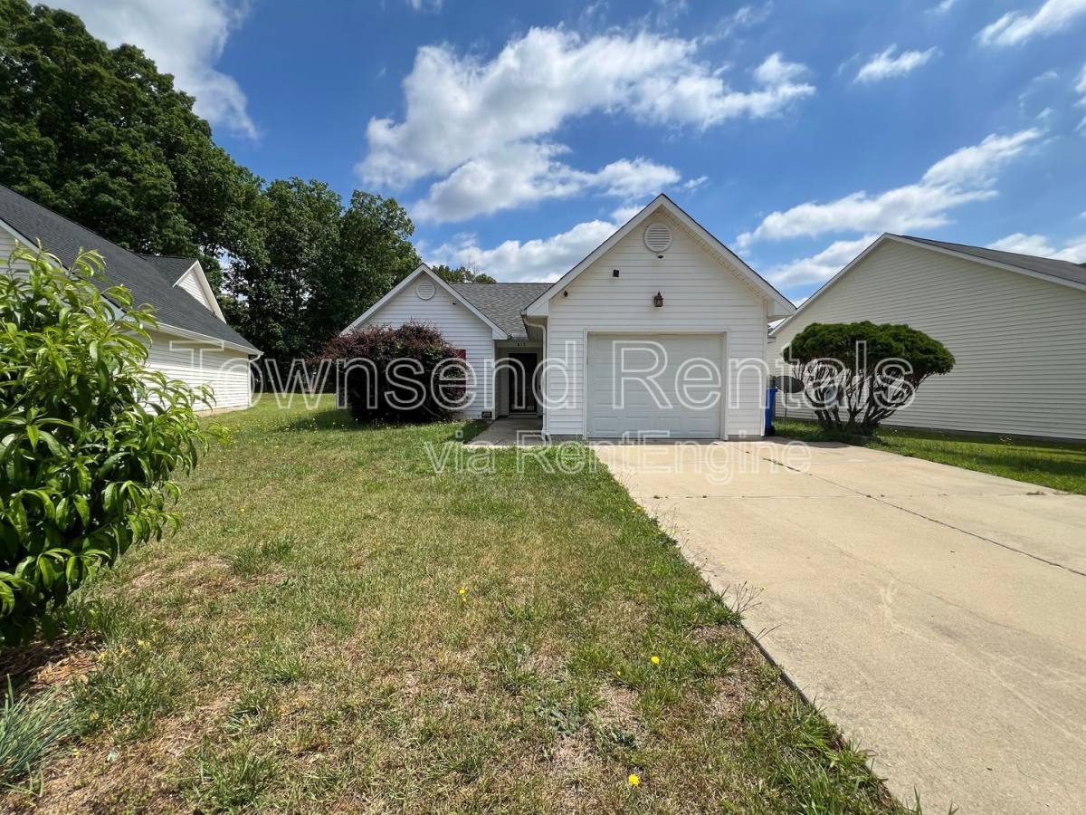 House for rent at 813 Nighthawk Place, Fayetteville, NC 28314