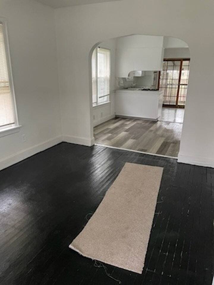 Apartment for rent at 1733 Kansas Ave, Flint, MI 48506