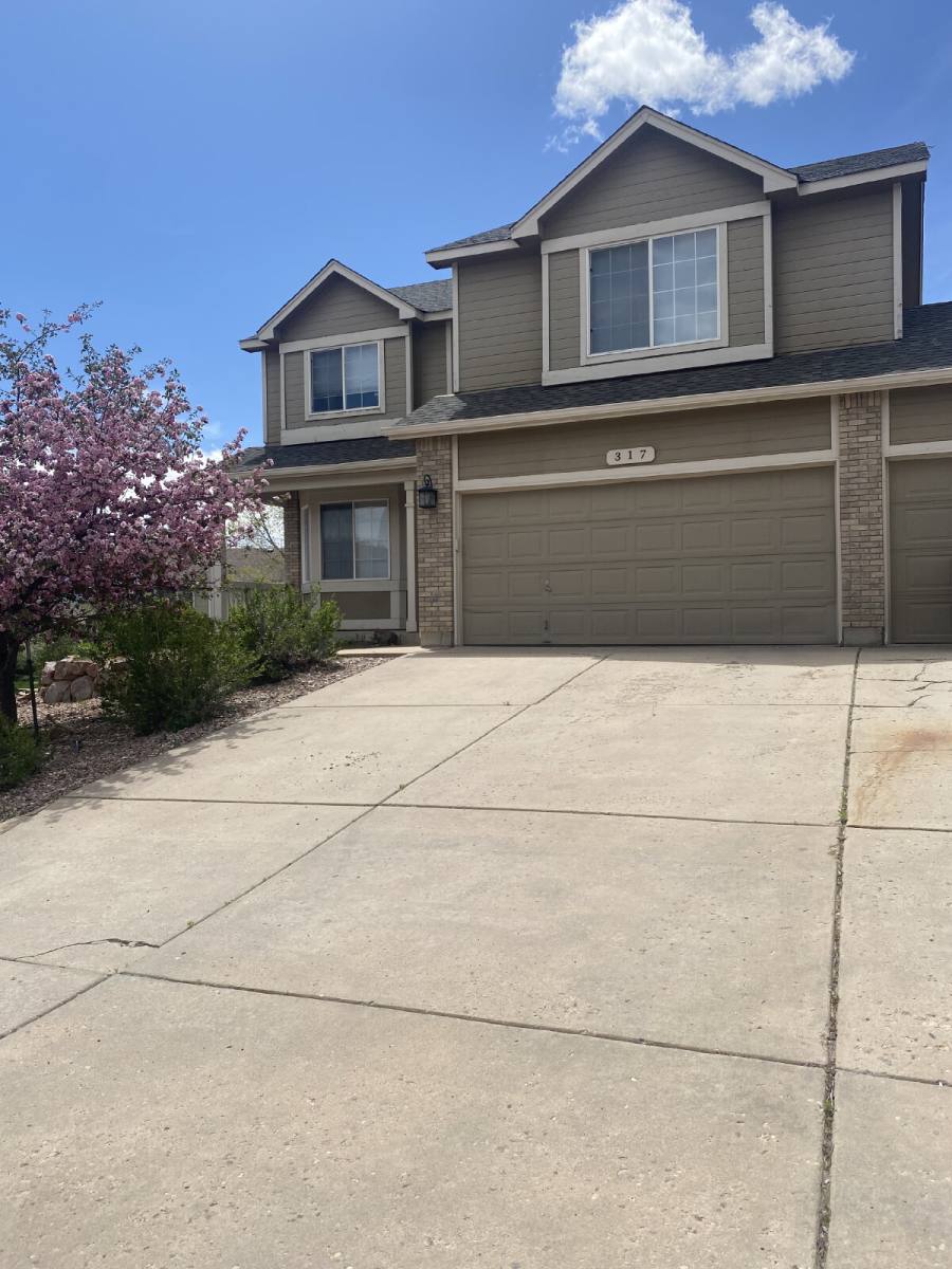 House for rent at 317 Oxbow Dr, Monument, CO 80132