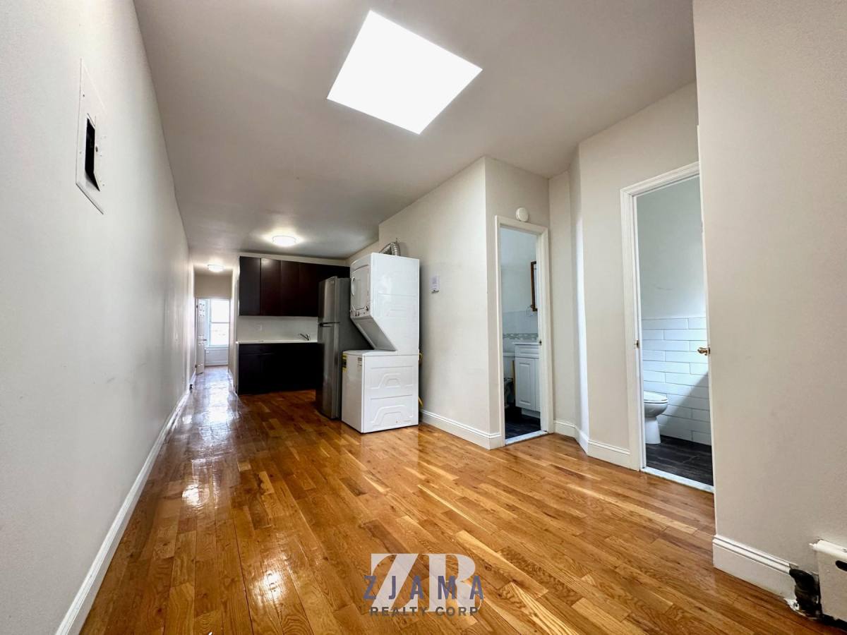 Apartment for rent at 236 New York Ave #4R, Brooklyn, NY 11216