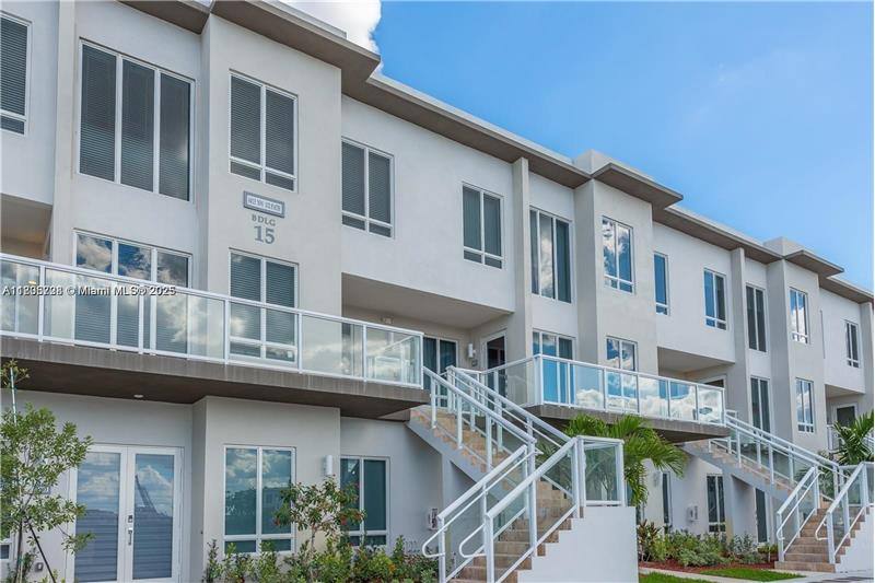 Townhouse for rent at 10245 NW 63rd Terr201, Miami, FL 33178