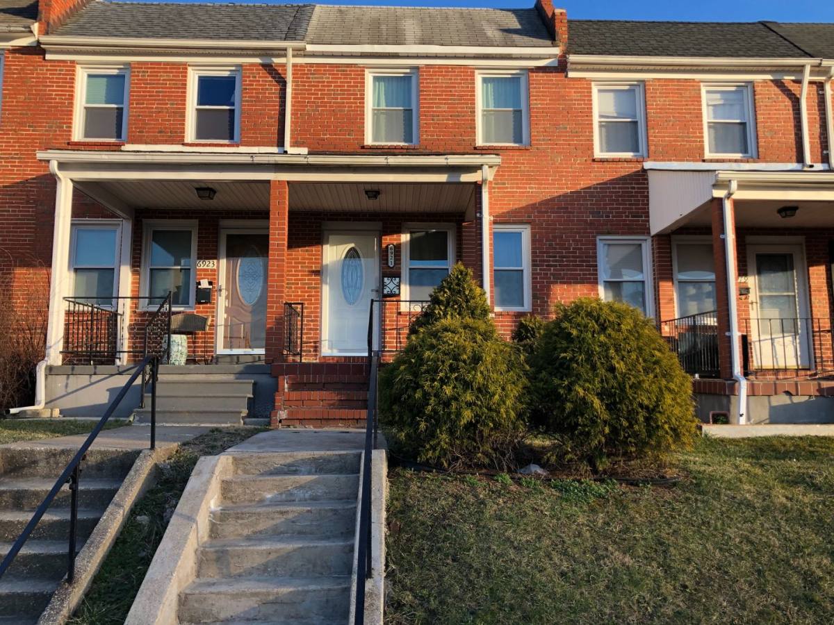 Townhouse for rent at 6921 E Baltimore St, Baltimore, MD 21224