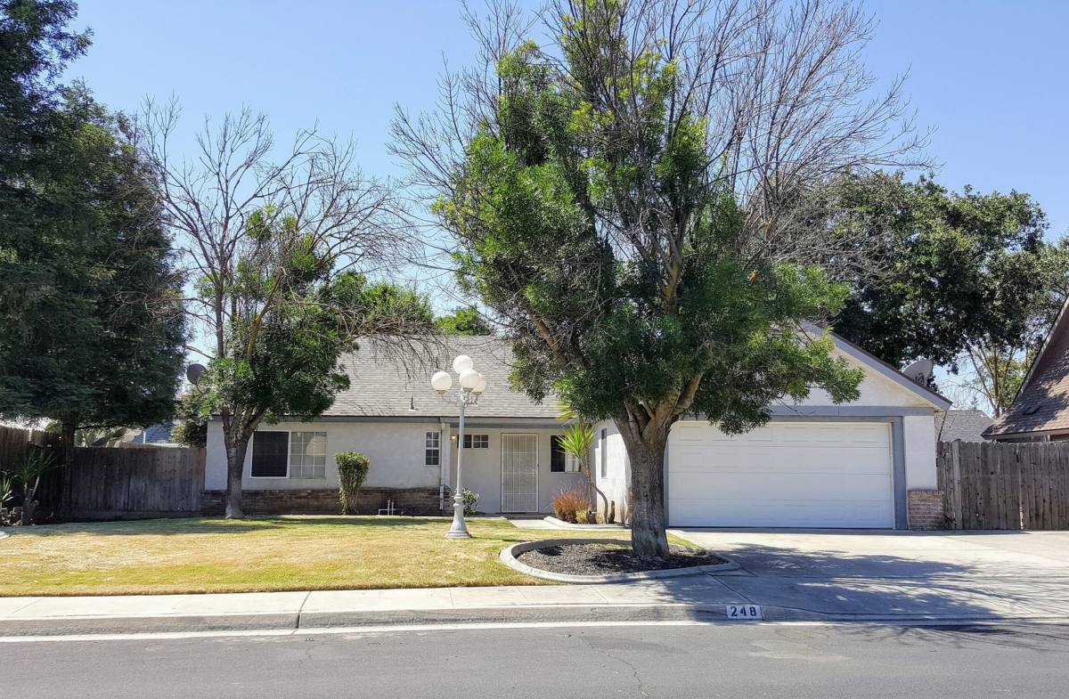 House for rent at 248 W Fremont, Clovis, CA 93612