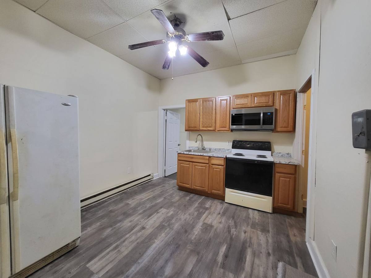 Apartment for rent at 318 Washington St, Pottsville, PA 17901