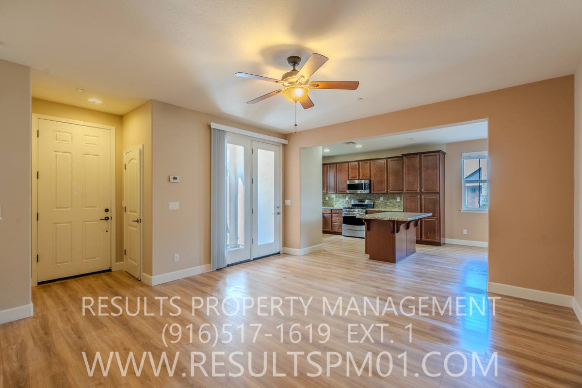 800 Macon Place, Roseville, CA 95747