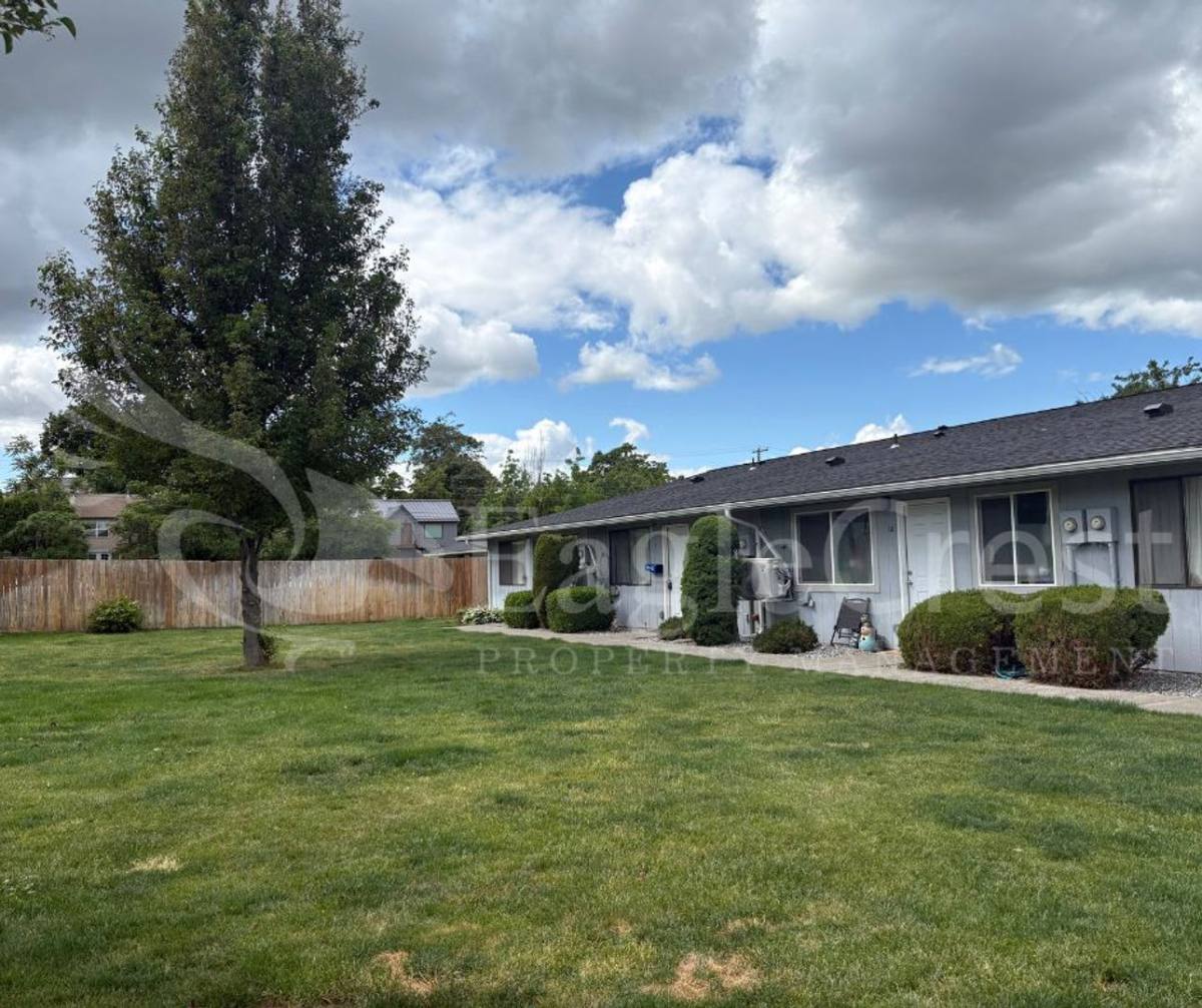Apartment for rent at 1040 Puff Lane, College Place, WA 99324